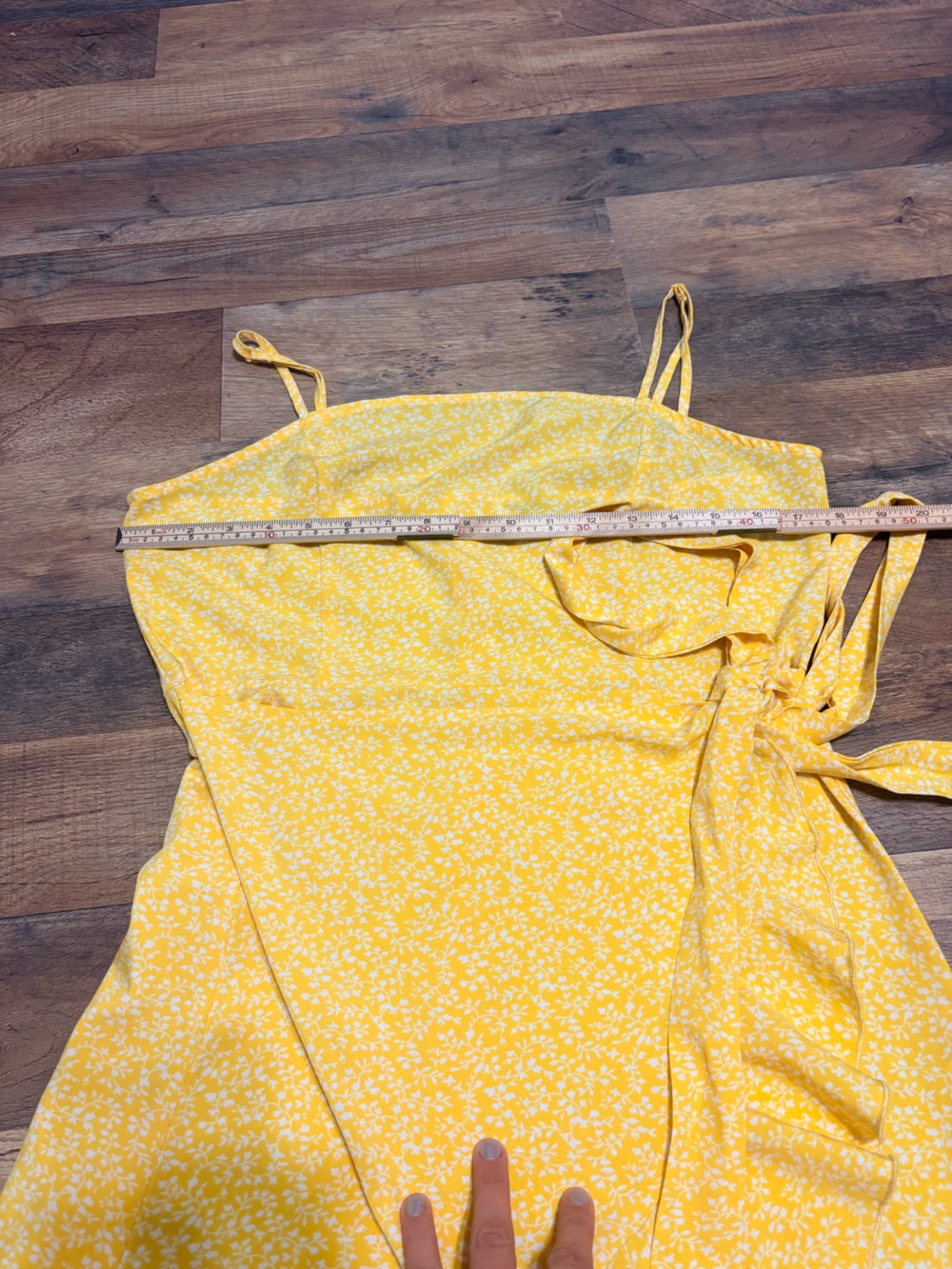 SHEIN Yellow Floral Wrap Ruffle Mini Dress Size Large - Picture 5 of 8